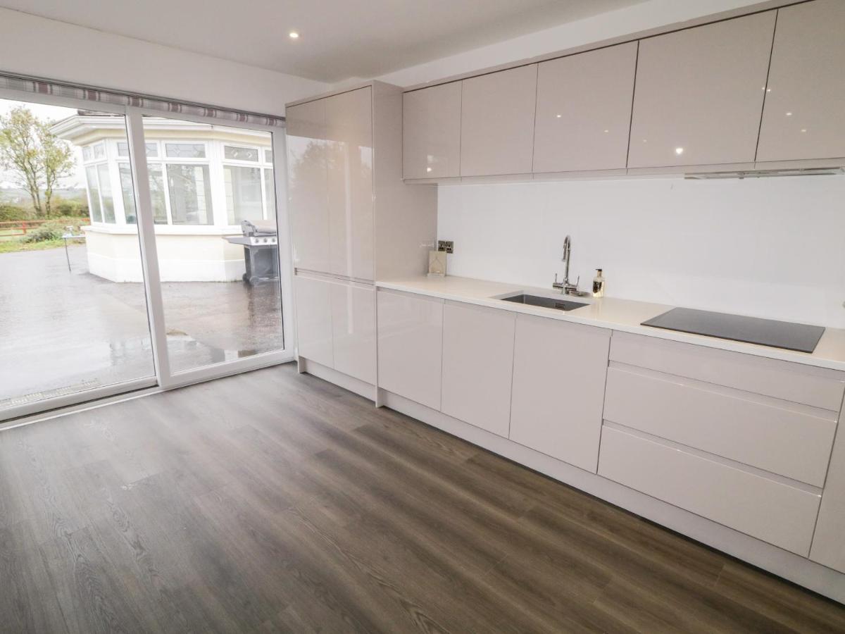 19A Lismenary Road Villa Ballyclare Dış mekan fotoğraf